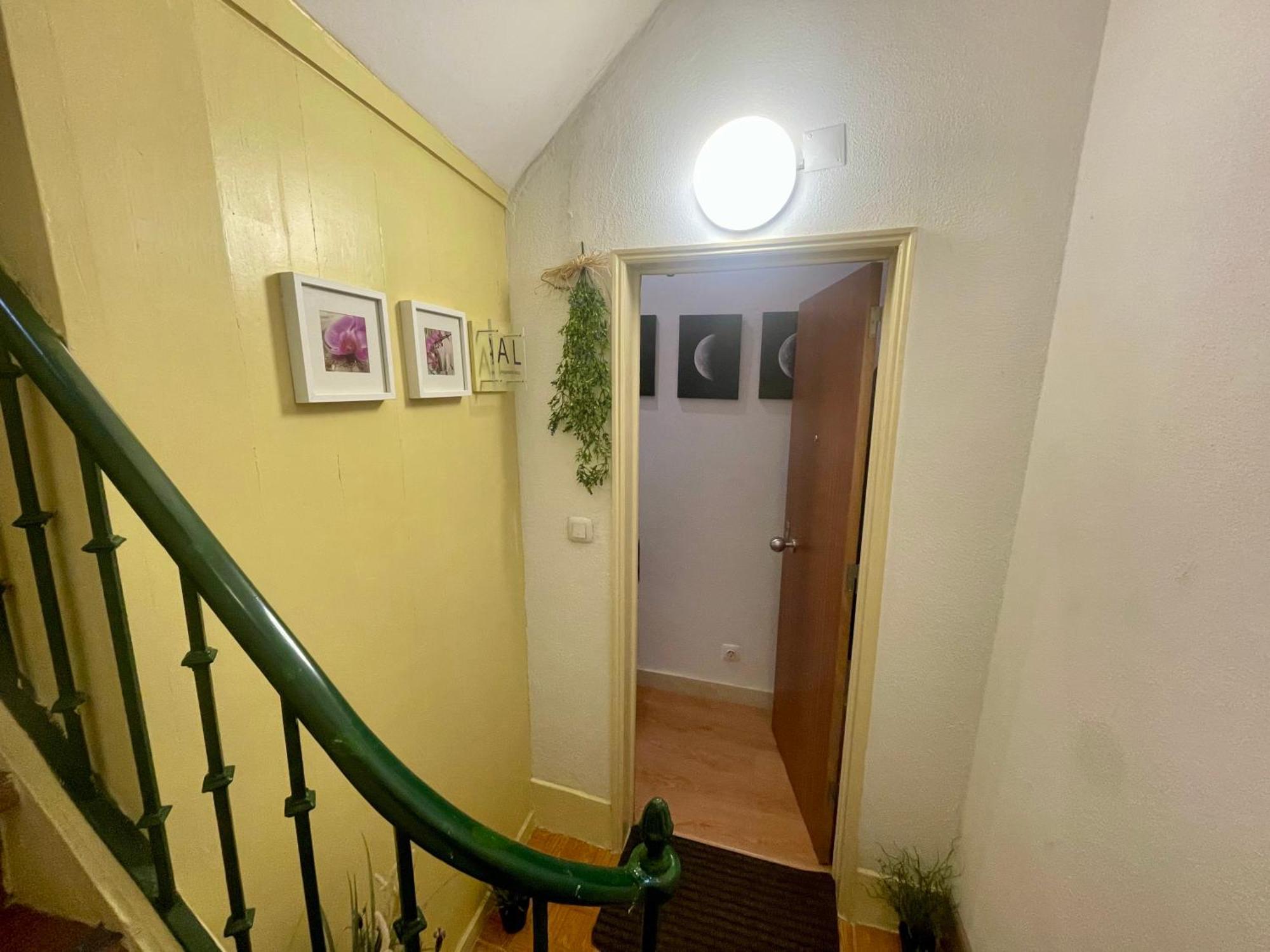 Sunny Orange Garden Apartment In Central Lissabon Exterior foto