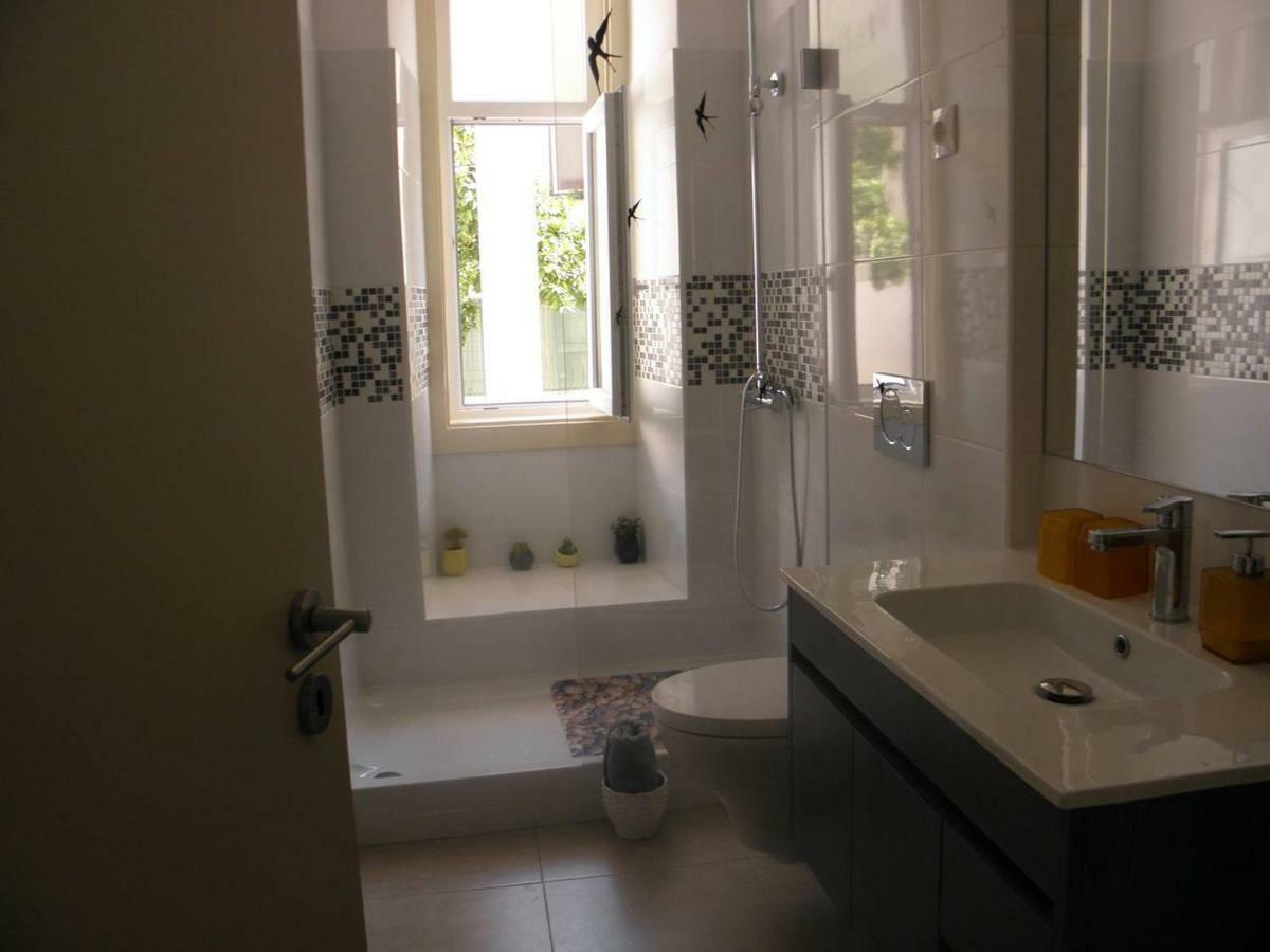Sunny Orange Garden Apartment In Central Lissabon Exterior foto