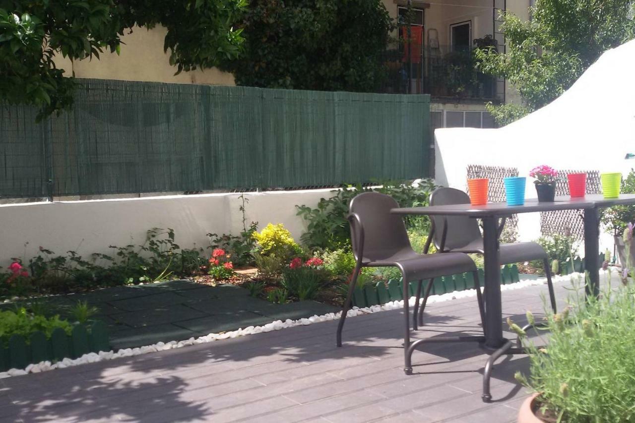 Sunny Orange Garden Apartment In Central Lissabon Exterior foto